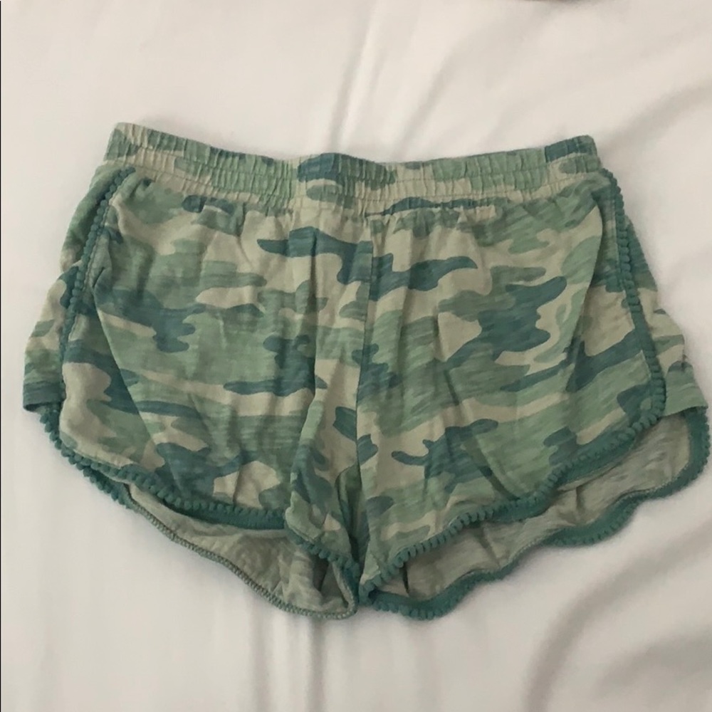 Girls Green Camo shorts